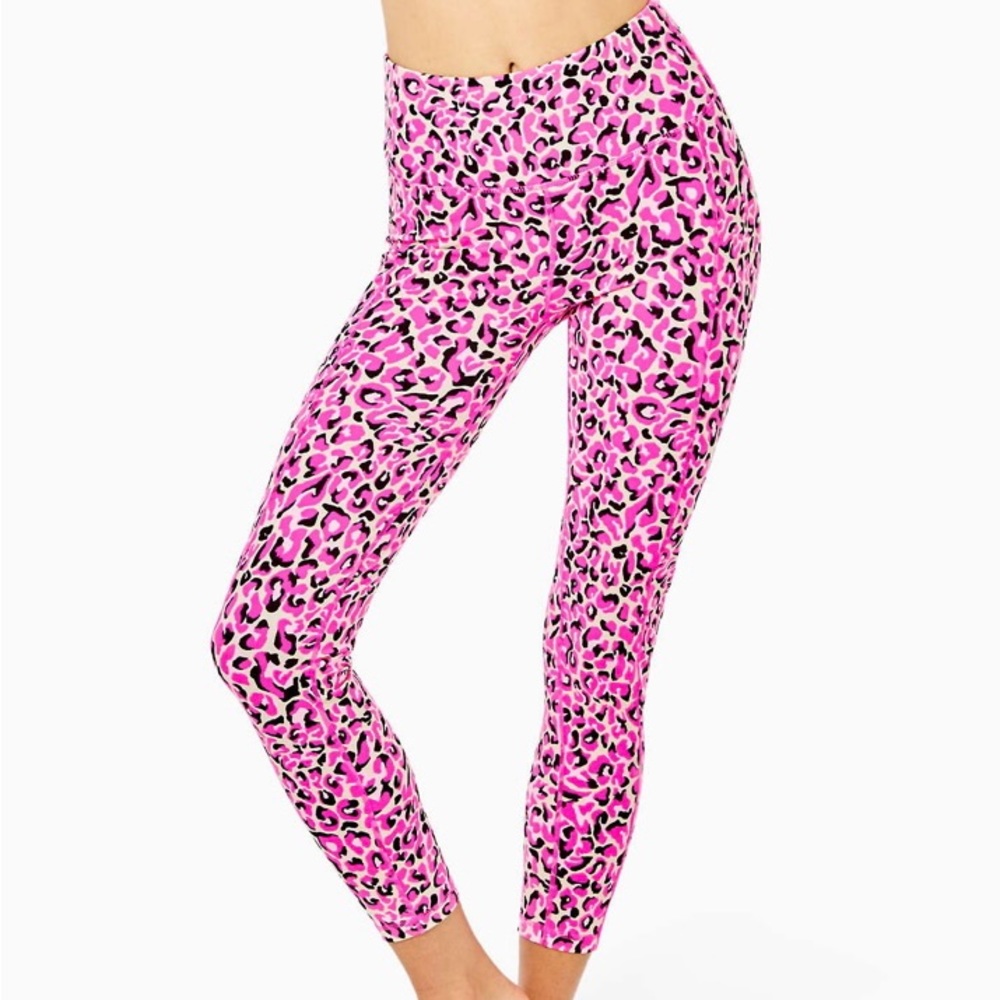 Lilly P leggings. NWT. Hot pink leopard print.